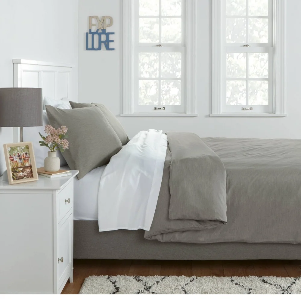 Elegant Gray Bedding Set